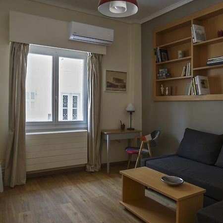 Miranda'S Apartment In Thissio Athens Exterior photo